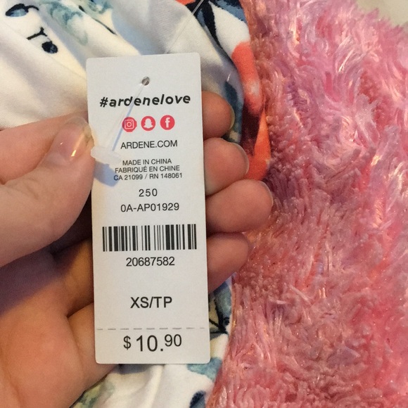 T-shirt - Picture 3 of 3